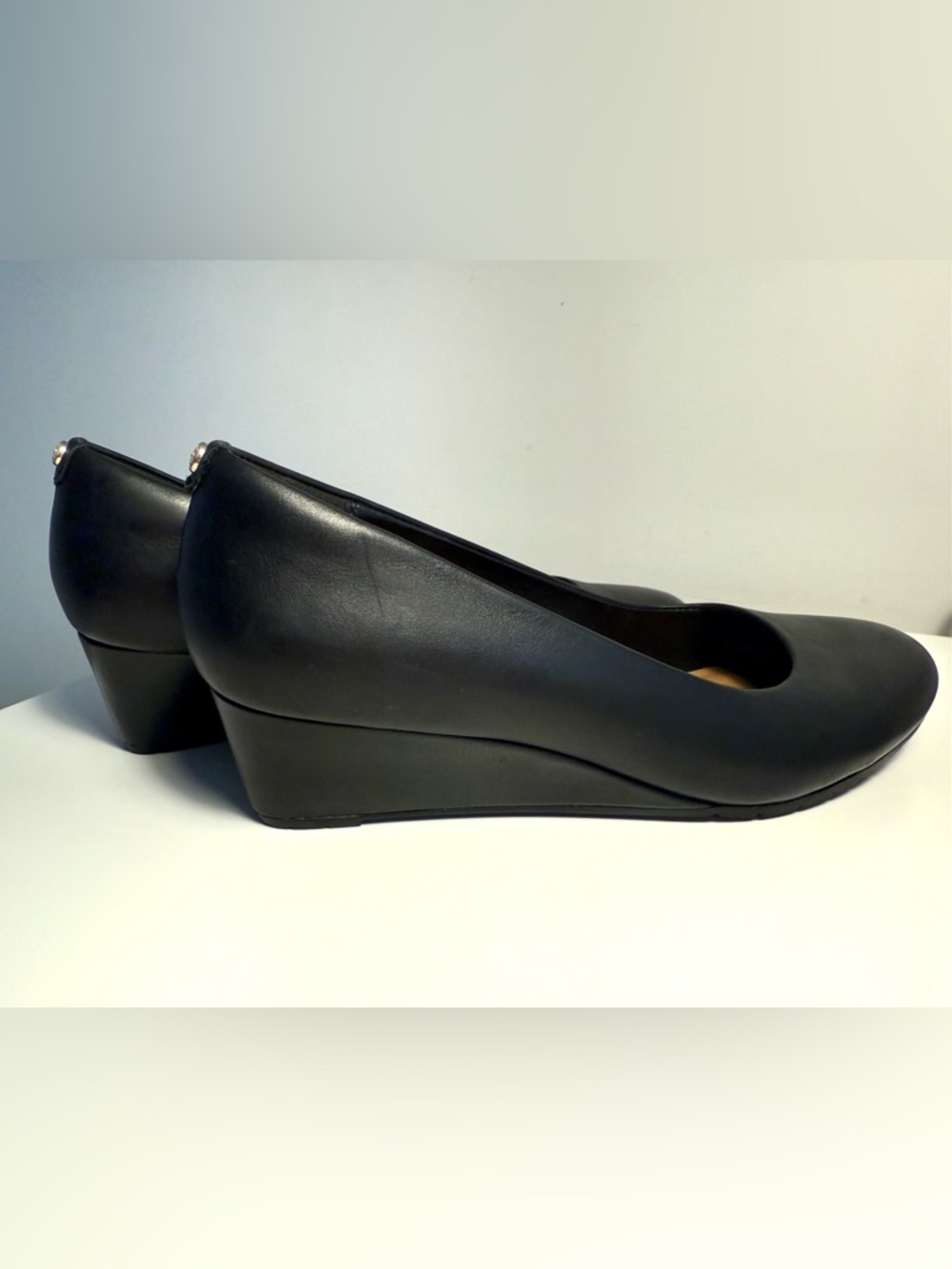 Clarks Size 8 Leather Wedge Pumps - Streamlined Slip-On - Gold Detail